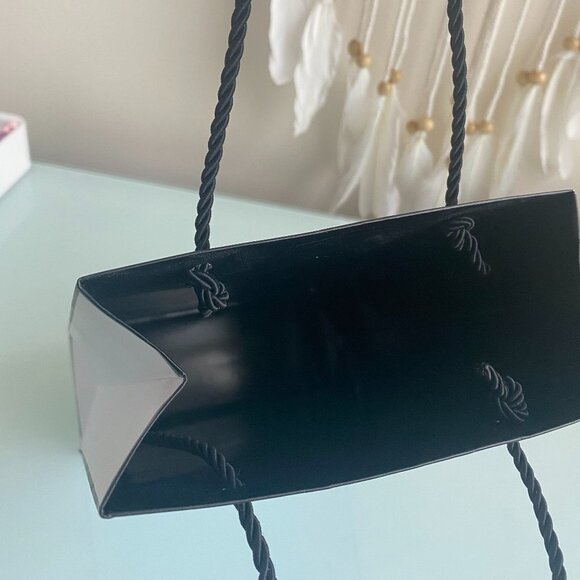 Chanel Shopping Bag - Picture 4 of 10